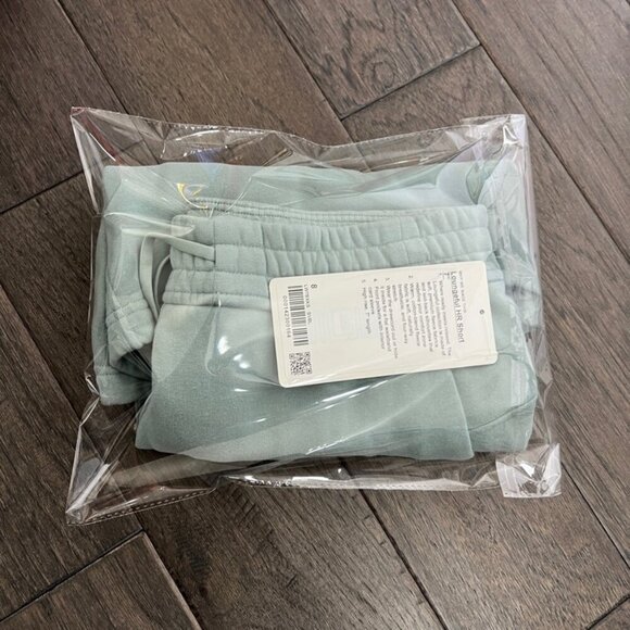 Lululemon NWT Loungeful High-Rise Short 7" Silver Blue - Picture 8 of 8